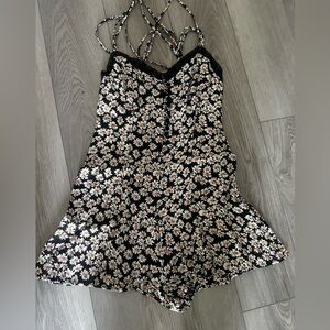 Topshop Daisy Romper Size 6